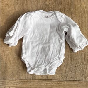 Touched by Nature Long Sleeve White Bodysuits Set of 5 Size 0-3 Months